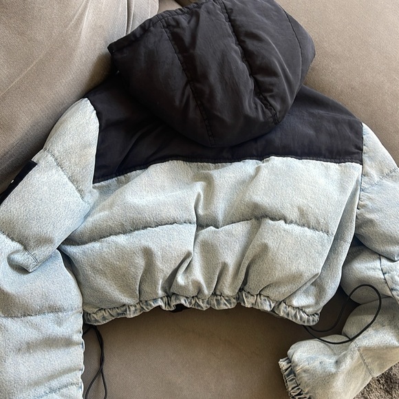 Alexander Wang Denim Cropped Puffer - Picture 13 of 16